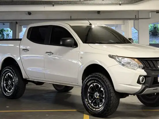 MITSUBISHI-L200 TRITON-2.4 16V TURBO DIESEL OUTDOOR GLX CD 4X4 MANUAL MITSUBISHI-L200 TRITON-2022