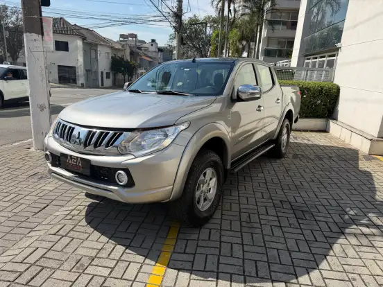 MITSUBISHI-L200 TRITON-2017