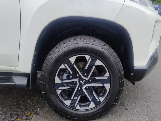 MITSUBISHI-L200 TRITON-2.4 16V TURBO DIESEL SPORT HPE CD 4P 4X4 AUTOMÁTICO MITSUBISHI-L200 TRITON-2022