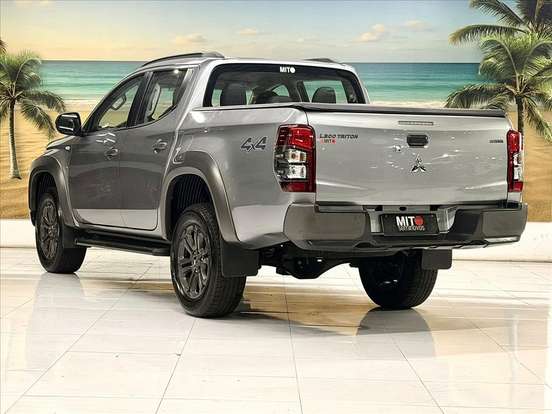 MITSUBISHI-L200 TRITON-2024