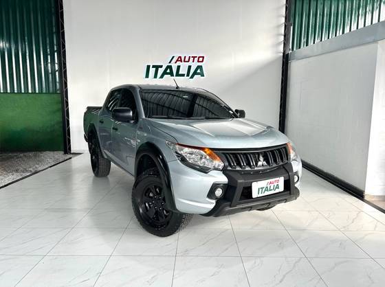 MITSUBISHI L200 TRITON 2.4 16V TURBO DIESEL OUTDOOR GLX CD 4X4 MANUAL