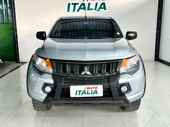 MITSUBISHI-L200 TRITON-2.4 16V TURBO DIESEL OUTDOOR GLX CD 4X4 MANUAL MITSUBISHI-L200 TRITON-2023