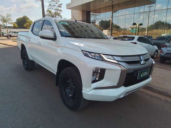 MITSUBISHI-L200 TRITON-2024