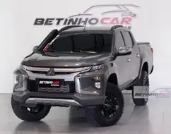 MITSUBISHI L200 TRITON 2.4 16V TURBO DIESEL SPORT HPE CD 4P 4X4 AUTOMÁTICO MITSUBISHI L200 TRITON 2.4 16V TURBO DIESEL SPORT HPE CD 4P 4X4 AUTOMÁTICO