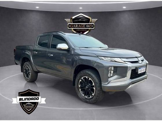 MITSUBISHI L200 TRITON 2.4 16V TURBO DIESEL SPORT HPE CD 4P 4X4 AUTOMÁTICO