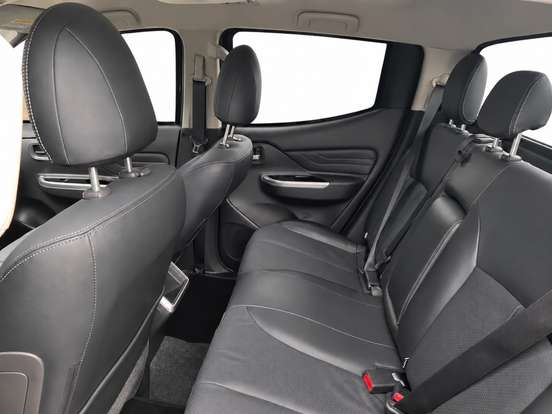 MITSUBISHI-L200 TRITON-2023