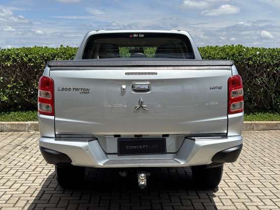 MITSUBISHI-L200 TRITON-2.4 16V TURBO DIESEL SPORT HPE TOP CD 4P 4X4 AUTOMÁTICO MITSUBISHI-L200 TRITON-2017