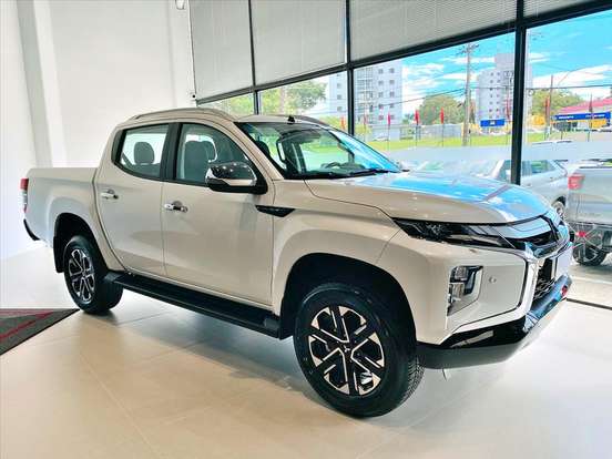 MITSUBISHI-L200 TRITON-2.4 16V TURBO DIESEL SPORT HPE-S CD 4P 4X4 AUTOMÁTICO MITSUBISHI-L200 TRITON-2024