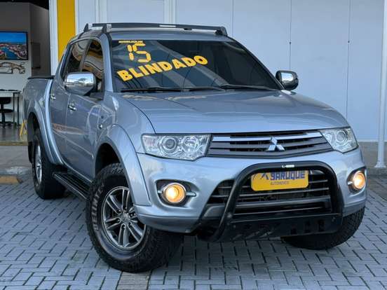 MITSUBISHI-L200 TRITON-3.2 HPE 4X4 CD 16V TURBO INTERCOOLER DIESEL 4P AUTOMÁTICO MITSUBISHI-L200 TRITON-2014
