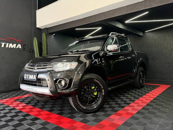 MITSUBISHI L200 TRITON 3.5 HPE 4X4 CD V6 24V FLEX 4P AUTOMÁTICO