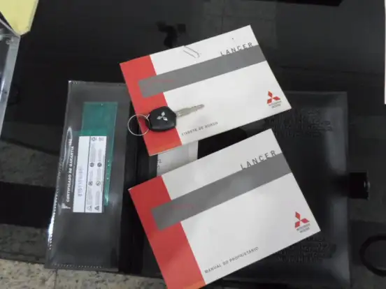 MITSUBISHI-LANCER-2.0 16V GASOLINA 4P AUTOMÁTICO MITSUBISHI-LANCER-2013