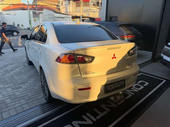MITSUBISHI-LANCER-2018