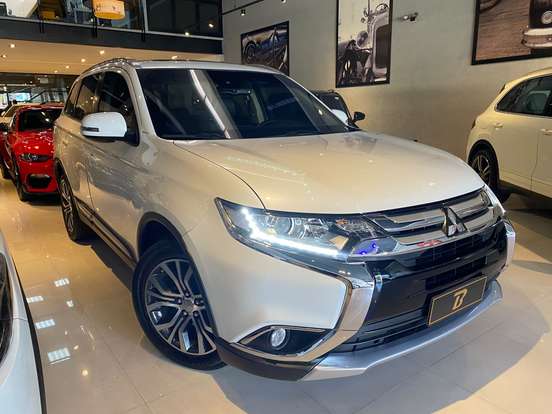 MITSUBISHI-OUTLANDER-2016
