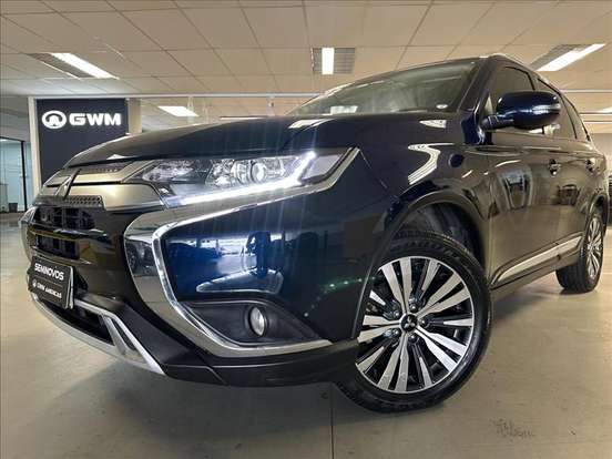 MITSUBISHI-OUTLANDER-2021