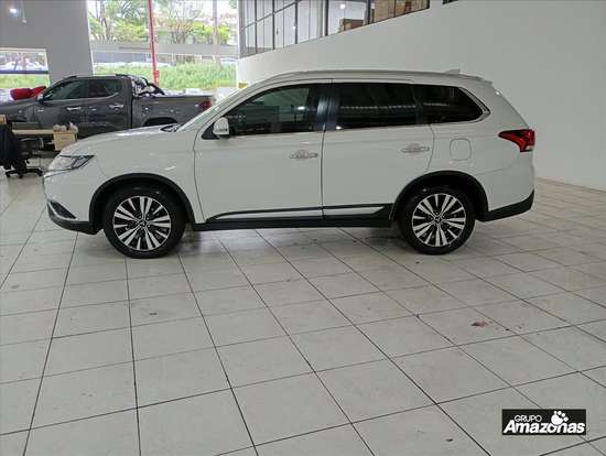 MITSUBISHI-OUTLANDER-2.2 MIVEC DI-D DIESEL HPE-S AWD AUTOMÁTICO MITSUBISHI-OUTLANDER-2018