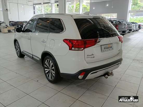 MITSUBISHI-OUTLANDER-2.2 MIVEC DI-D DIESEL HPE-S AWD AUTOMÁTICO MITSUBISHI-OUTLANDER-2018