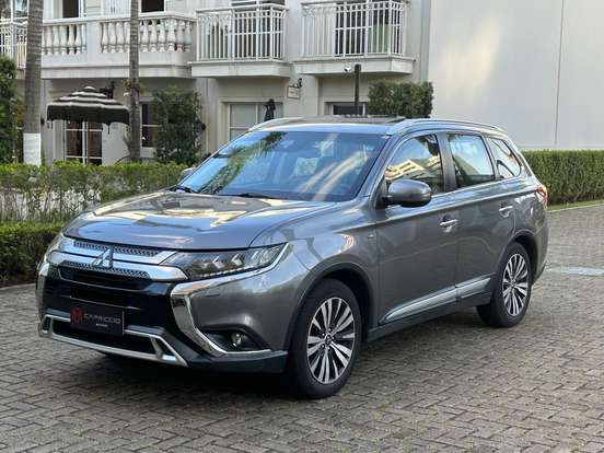 MITSUBISHI-OUTLANDER-2018