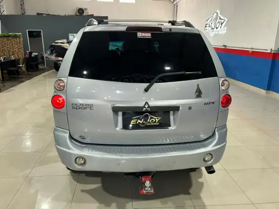 MITSUBISHI-PAJERO-2008