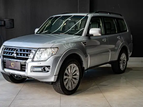 MITSUBISHI-PAJERO-3.2 HPE 4X4 7 LUGARES 16V TURBO INTERCOOLER DIESEL 4P AUTOMÁTICO MITSUBISHI-PAJERO-2017