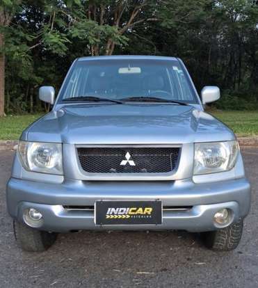 MITSUBISHI-PAJERO-2005