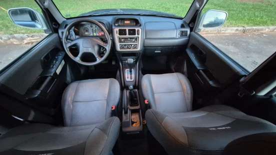 MITSUBISHI-PAJERO-2005