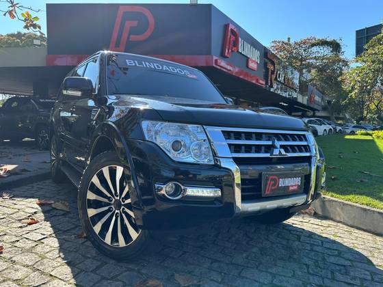 MITSUBISHI PAJERO FULL 3.2 HPE 4X4 16V TURBO INTERCOOLER DIESEL 4P AUTOMÁTICO