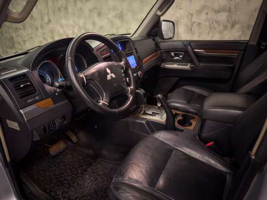 MITSUBISHI-PAJERO FULL-3.8 GLS 4X4 V6 24V GASOLINA 4P AUTOMÁTICO MITSUBISHI-PAJERO FULL-2008