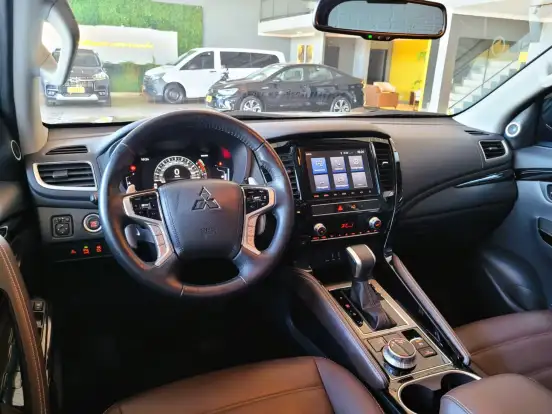 MITSUBISHI-PAJERO SPORT-2.4 16V MIVEC TURBO DIESEL LEGEND BLACK AWD AUTOMÁTICO MITSUBISHI-PAJERO SPORT-2024