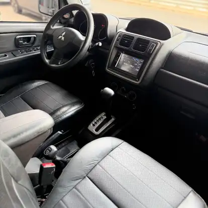 MITSUBISHI-PAJERO TR4-2.0 4X4 16V 140CV FLEX 4P AUTOMÁTICO MITSUBISHI-PAJERO TR4-2014