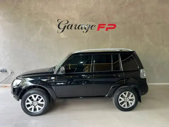 MITSUBISHI-PAJERO TR4-2.0 4X4 16V 140CV FLEX 4P AUTOMÁTICO MITSUBISHI-PAJERO TR4-2012