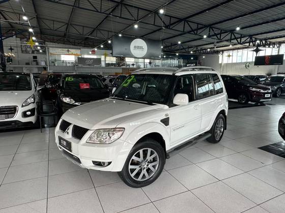 MITSUBISHI PAJERO TR4 2.0 4X2 16V 140CV FLEX 4P AUTOMÁTICO