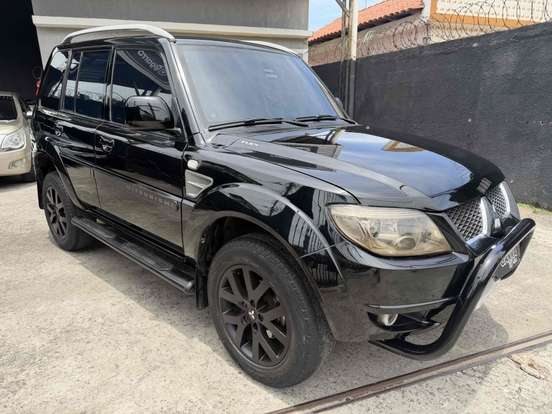 MITSUBISHI-PAJERO TR4-2.0 4X4 16V 140CV FLEX 4P AUTOMÁTICO MITSUBISHI-PAJERO TR4-2010