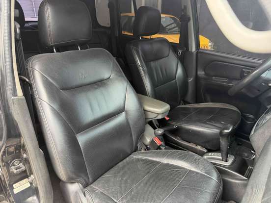 MITSUBISHI-PAJERO TR4-2.0 4X4 16V 140CV FLEX 4P AUTOMÁTICO MITSUBISHI-PAJERO TR4-2010