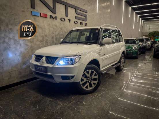 MITSUBISHI-PAJERO TR4-2014