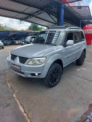 MITSUBISHI-PAJERO TR4-2010