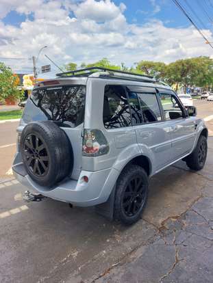 MITSUBISHI-PAJERO TR4-2010