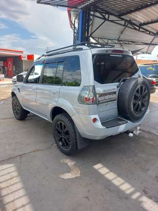 MITSUBISHI-PAJERO TR4-2010