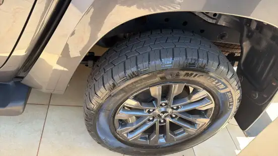MITSUBISHI-TRITON-2024