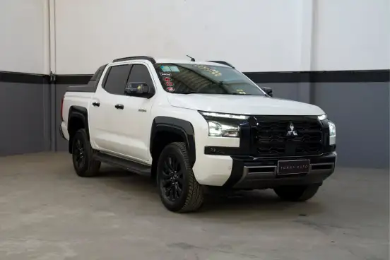 MITSUBISHI-TRITON-2.4 BITURBO DIESEL CD KATANA 4X4 AUTOMÁTICO MITSUBISHI-TRITON-2025