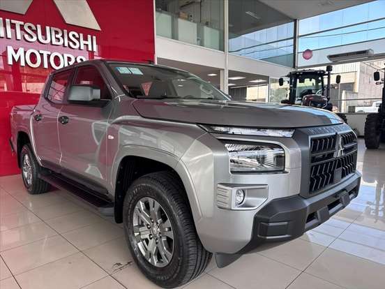 MITSUBISHI-TRITON-2.4 BITURBO DIESEL CD GLS AUTOMÁTICO MITSUBISHI-TRITON-2026
