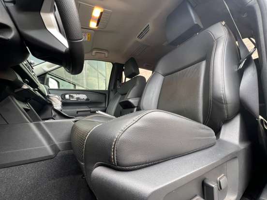 MITSUBISHI-TRITON-2.4 BITURBO DIESEL CD HPE 4X4 AUTOMÁTICO MITSUBISHI-TRITON-2025