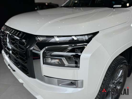MITSUBISHI-TRITON-2026