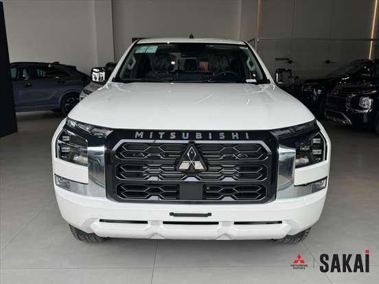 MITSUBISHI-TRITON-2.4 BITURBO DIESEL CD HPE 4X4 AUTOMÁTICO MITSUBISHI-TRITON-2026