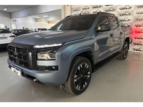 MITSUBISHI-TRITON-2025