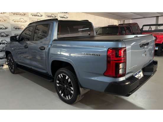MITSUBISHI-TRITON-2.4 BITURBO DIESEL CD TARMAC 4X2 AUTOMÁTICO MITSUBISHI-TRITON-2025