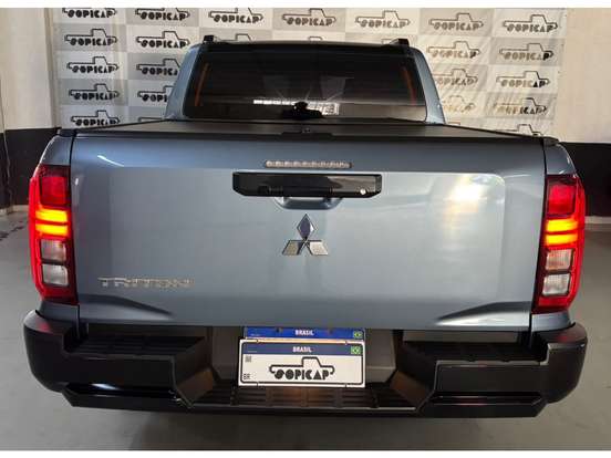 MITSUBISHI-TRITON-2.4 BITURBO DIESEL CD TARMAC 4X2 AUTOMÁTICO MITSUBISHI-TRITON-2025