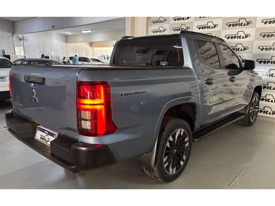MITSUBISHI-TRITON-2.4 BITURBO DIESEL CD TARMAC 4X2 AUTOMÁTICO MITSUBISHI-TRITON-2025