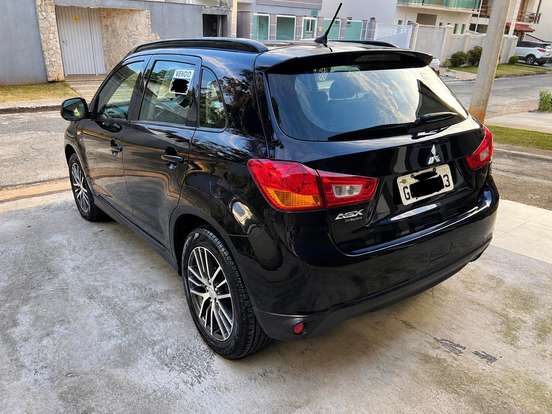MITSUBISHI-ASX-2017