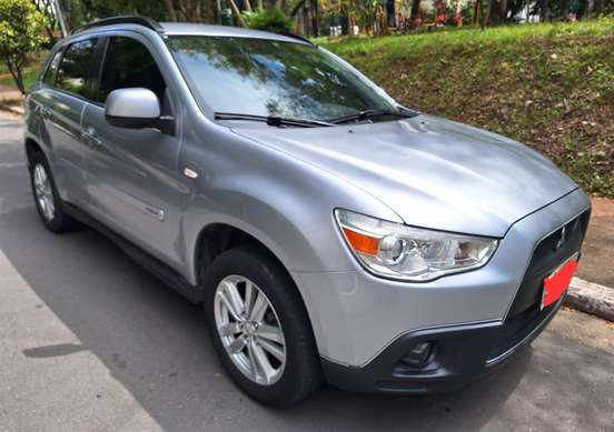 MITSUBISHI-ASX-2010
