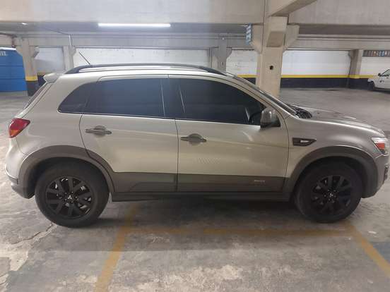 MITSUBISHI-ASX-2016